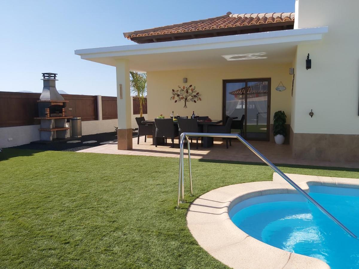 Villa Thais, private heated pool, ideal for your holidays in Caleta de Fuste Exterior foto