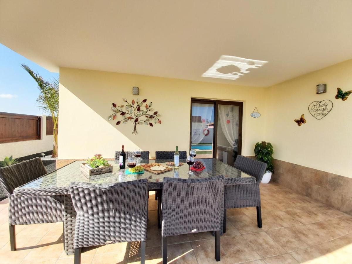 Villa Thais, private heated pool, ideal for your holidays in Caleta de Fuste Exterior foto