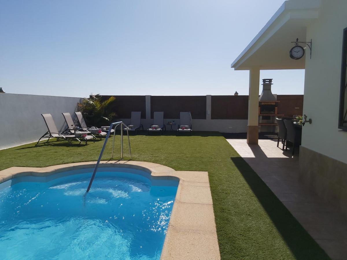 Villa Thais, private heated pool, ideal for your holidays in Caleta de Fuste Exterior foto