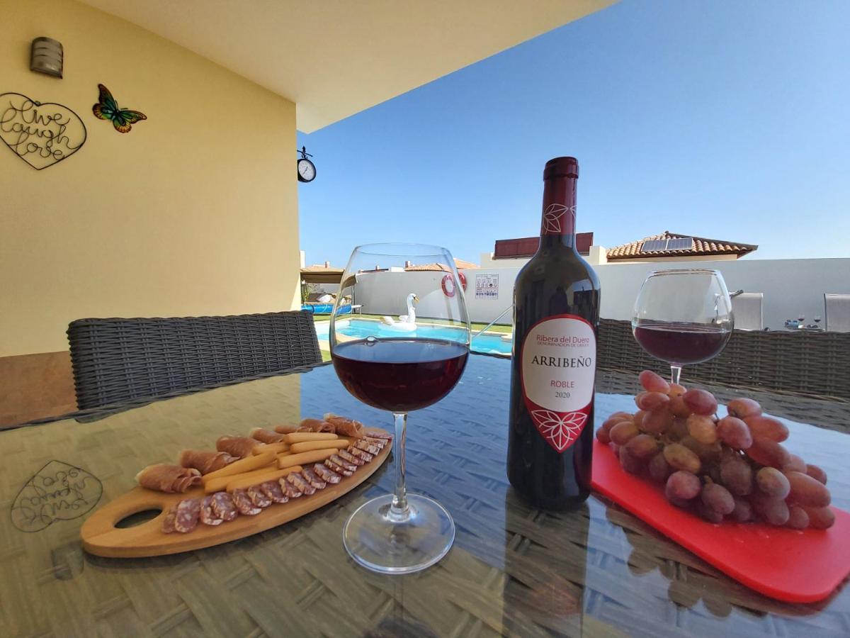 Villa Thais, private heated pool, ideal for your holidays in Caleta de Fuste Exterior foto