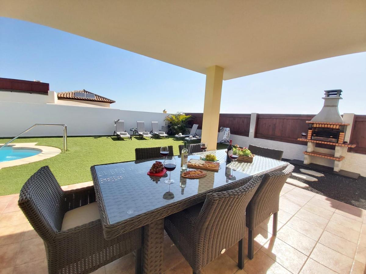 Villa Thais, private heated pool, ideal for your holidays in Caleta de Fuste Exterior foto